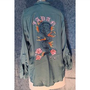 NWT: H&M Button down long sleeved shirt